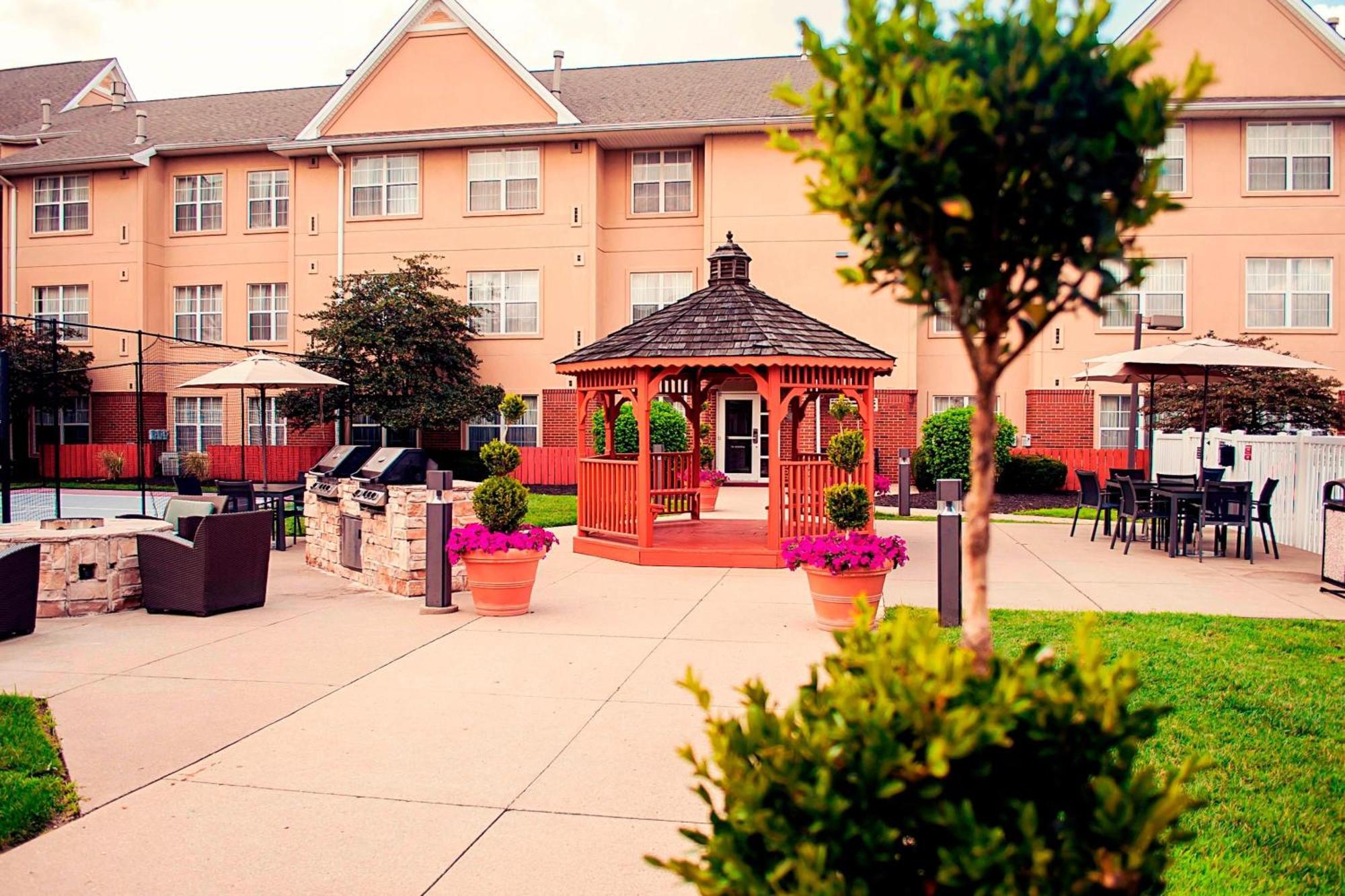 Hotel Cincinnati Airport 3*